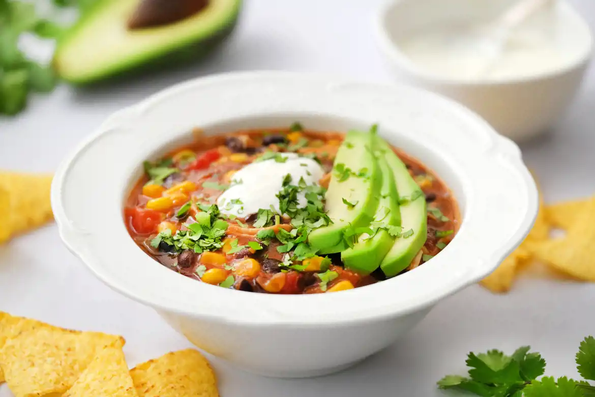 Slow Cooker Chicken Enchilada Soup
