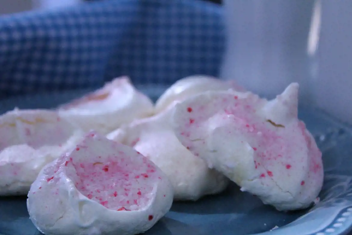Peppermint Meringues